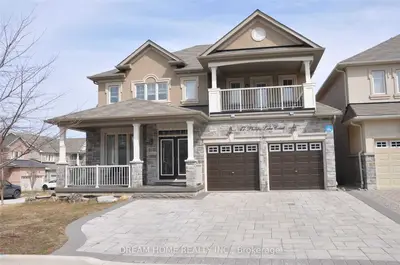 17 Philips Lake Court, Richmond Hill, On L4e 0s8