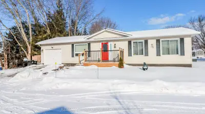 64 Royal Oak Drive, Innisfil, On N1l 1n1