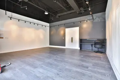 20 Wertheim Court 34, Richmond Hill, On L4b 3a8