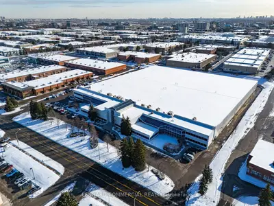 33 West Beaver Creek Road Unit A, Richmond Hill, ON L4B 1K4