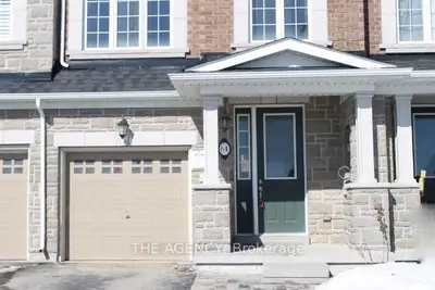 64 Selby Crescent, Bradford West Gwillimbury, ON L3Z 0V3