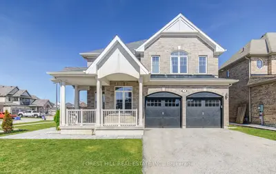 2 Bamburg Street, Georgina, On L0e 1r0