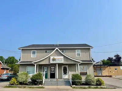 13 John Street W C, Bradford West Gwillimbury, On L4n 2j9