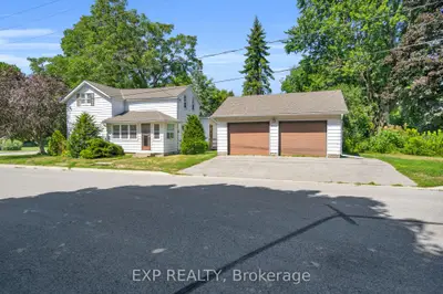 39 River Street, Georgina, ON L0E 1R0