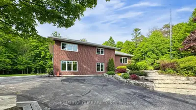 5556 Vivian Road, Whitchurch-stouffville, On L4a 3g9