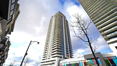 12 Gandhi Lane 3807, Markham, ON L3T 0G8