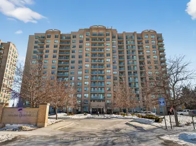 39 Oneida Crescent 409, Richmond Hill, On L4g 0s2