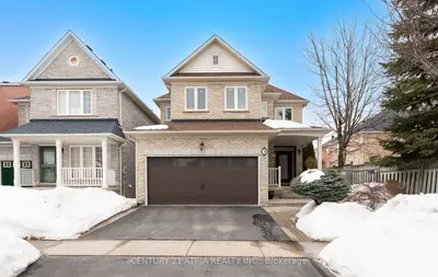 3 Oxfordshire Street, Markham, ON L6C 2Z8