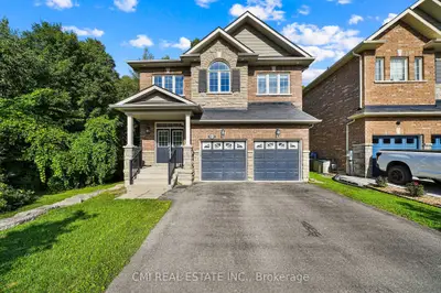 21 Scotia Road, Georgina, On L0e 1r0