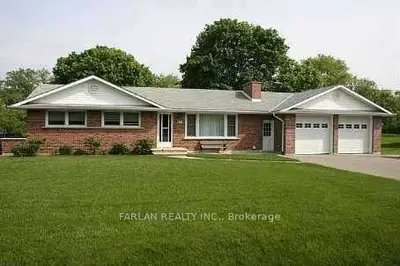 38 Lake Avenue, Richmond Hill, On L4e 3g3