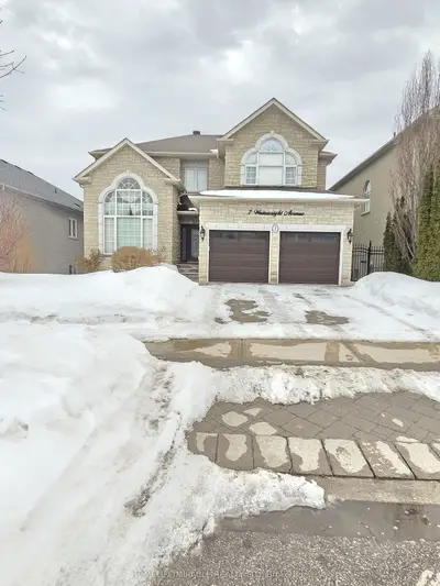 7 Wainwright Avenue, Richmond Hill, On L4c 5r4