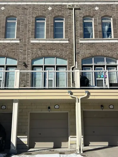 266 John Davis Gate, Whitchurch-Stouffville, ON L4A 7Y6