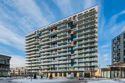 2 David Eyer Road 1131, Richmond Hill, ON L4S 0N5
