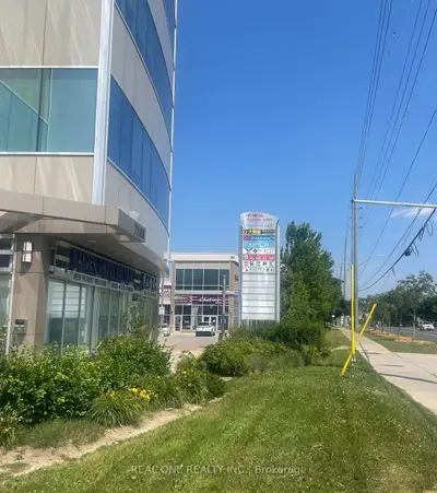 7130 Warden Avenue 306, Markham, On L3r 1s2