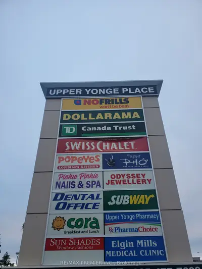 10909 Yonge Street 208, Richmond Hill, ON L4C 3E3