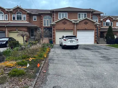 5 Opal Court, Whitchurch-Stouffville, ON L4A 8C2