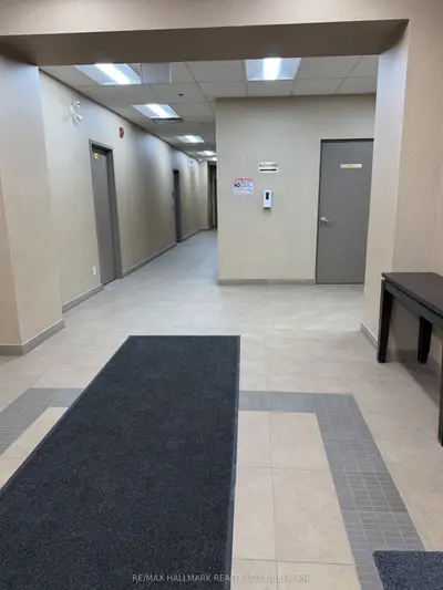 9100 Jane Street 110, Vaughan, On L4k 0a4