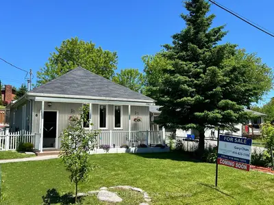 6 Maple Grove Street, Whitchurch-stouffville, On L4a 7x3