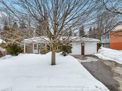 5 Joseph Street, Uxbridge, ON L9P 1H9