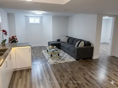 16 Caria Court, Vaughan, ON L4H 4G5