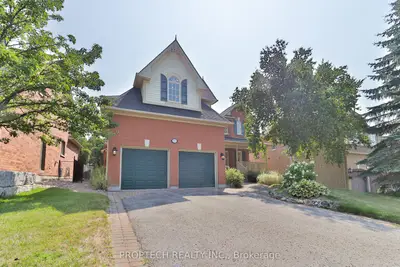 829 Quantra Crescent, Newmarket, ON L3X 1M8