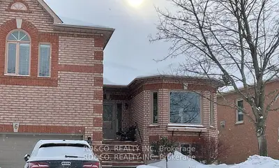 6 Depeuter Crescent, Bradford West Gwillimbury, ON L3Z 3A4