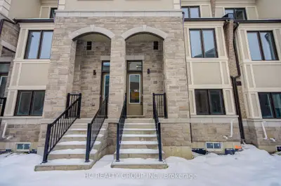 21 Mermot Lane, Richmond Hill, ON L4B 0J5