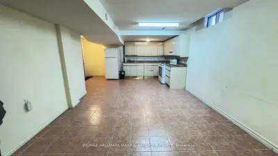 316 Valleymede Drive Basement, Richmond Hill, ON L4B 2E1