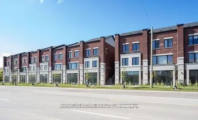 220 Dissette Street E 13/4, Bradford West Gwillimbury, ON L3Z 3G8
