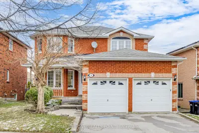 36 Prince Drive, Bradford West Gwillimbury, On L3z 3b7
