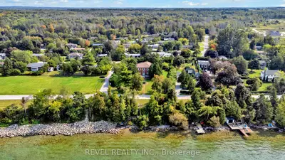 351 Hedge Road, Georgina, ON L0E 1R0