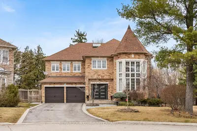 31 MARINUCCI Court, Richmond Hill, ON L4C 0M5