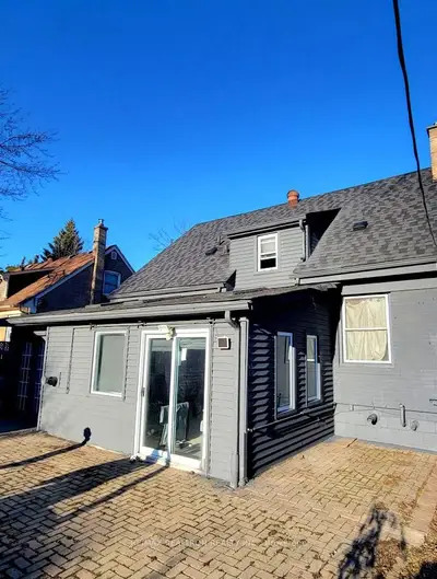 120 Pugsley Avenue, Richmond Hill, On L4c 1z9