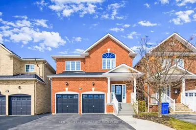 66 Woodbury Crescent, Newmarket, On L3x 2t2