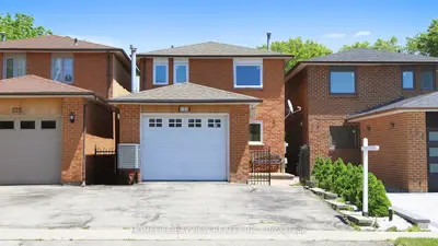 123 Kersey Crescent Main & Second Floors, Richmond Hill, On L4c 5x4