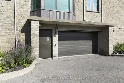 21 George Street 305, Aurora, On L4g 2s1