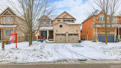 275 Sunset Beach Road, Richmond Hill, On L4e 3h3