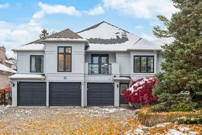 2 Huntingwood Court, Vaughan, On L4h 1a7