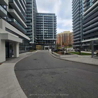 95 Oneida Crescent 1704, Richmond Hill, ON L4B 0H5