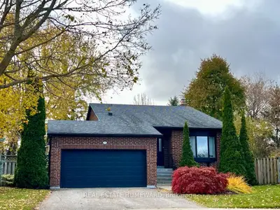 170 Harrison Drive, Newmarket, ON L3Y 6B9