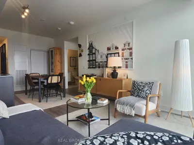 185 Deerfield Road 1311, Newmarket, ON L3Y 0G7
