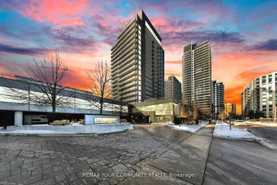 65 Oneida Crescent 1807, Richmond Hill, On L4b 0g9