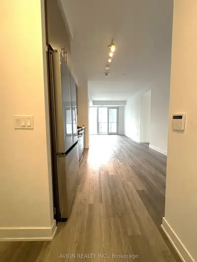 105 Oneida Crescent 1505, Richmond Hill, On L4b 0h6