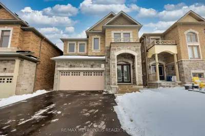 91 Kennedy Boulevard, New Tecumseth, On L9r 0t3