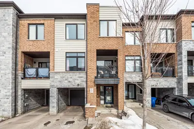 256 Vivant Street, Newmarket, ON L3X 0K9