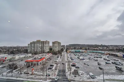 9600 Yonge Street 911B, Richmond Hill, ON L4C 0X3