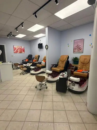 5694 Hwy 7 Avenue E 1a, Markham, On L3p 1b4