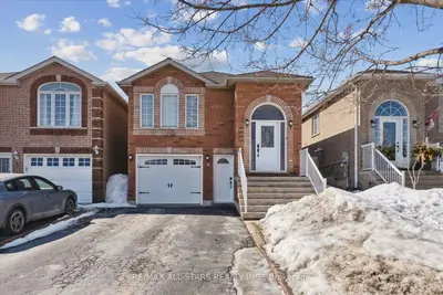 4 Smith Street, Bradford West Gwillimbury, On L3z 3c9