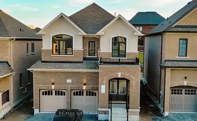 7 Stennett Drive, Georgina, ON L4P 0J4