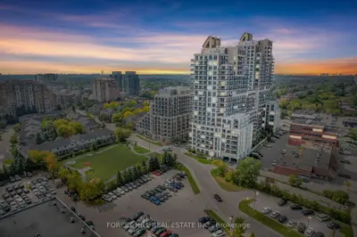 9201 Yonge Street 1501, Richmond Hill, On L4c 6z2